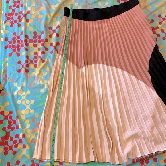 Alfani ladies Core Fashion multi neural skit - Picture 5 of 8